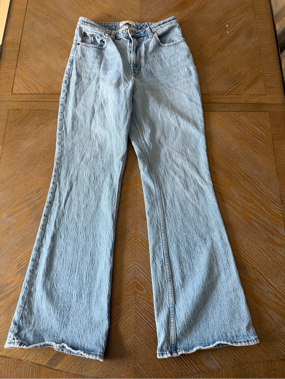 Abercrombie Curve Love Vintage Flare High Rise Jeans 30 Long Light Wash